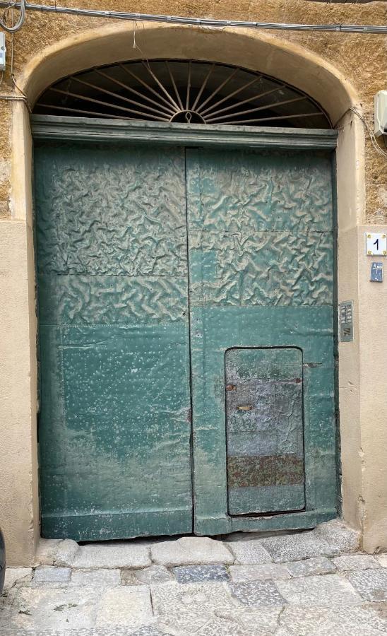 Ferienwohnung Casa Di Fronte La Cattedrale Palermo Exterior foto